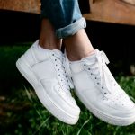pairing your white sneakers
